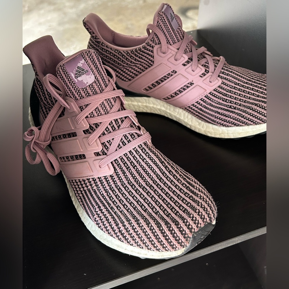 adidas UltraBOOST 4.0 DNA Shift Pink size 9.5